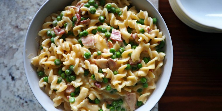 Instant Pot Mac and Cheese with Bacon Peas